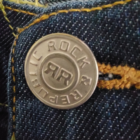 Rock & Republic Y2K Dark Wash Blue Wide Boot Leg 70' vibes Low Rise Jeans Sz. 26 - Picture 6 of 11